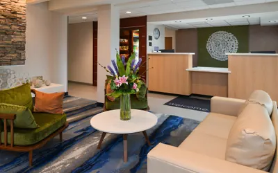 Photo 4 - Fairfield Inn & Suites by Marriott Arlington Six Flags