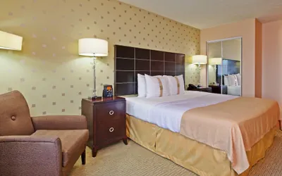 Photo 5 - Holiday Inn Bloomington-University Area by IHG