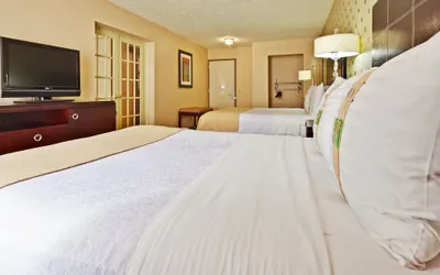 Photo 4 - Holiday Inn Bloomington-University Area by IHG