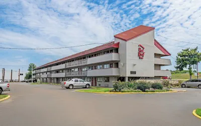 Photo 2 - Red Roof Inn Jackson Downtown - Fairgrounds
