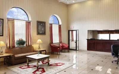 Photo 3 - Days Inn & Suites by Wyndham Columbia Airport