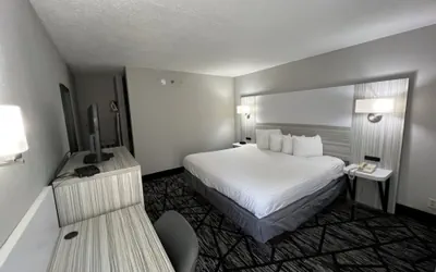 Photo 3 - Baymont by Wyndham Peoria
