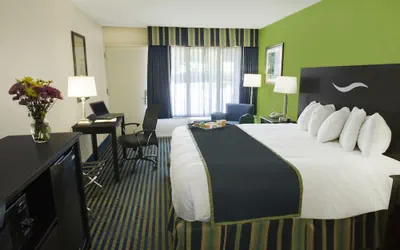 Photo 5 - Days Inn by Wyndham Richmond Hill/Savannah