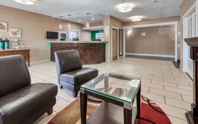 Photo 3 - Quality Inn and Suites Springfield Southwest near I-72