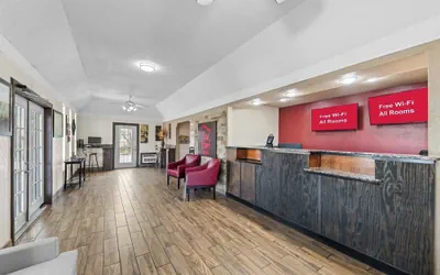 Photo 3 - Red Roof Inn Ardmore