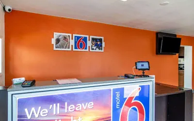 Photo 2 - Motel 6 Brunswick, GA