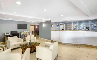 Photo 5 - Best Western Inn