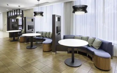 Photo 3 - Courtyard By Marriott Shelton