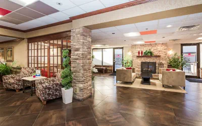 Photo 3 - Ramada Hotel & Conference Center by Wyndham Plymouth