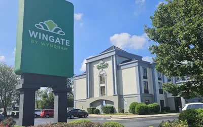 Photo 2 - Wingate by Wyndham Greensboro/Coliseum
