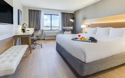 Photo 5 - Radisson Hotel Phoenix Airport