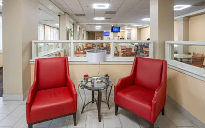 Photo 4 - Clarion Hotel Detroit Metro Airport