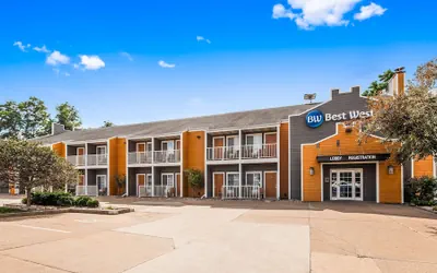 Photo 2 - Best Western Galena Inn & Suites