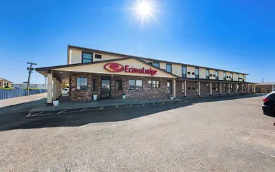 Photo 2 - Econo Lodge Dumas