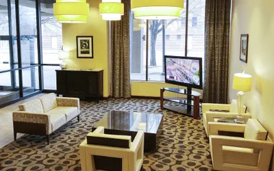 Photo 2 - Radisson Hotel Bismarck