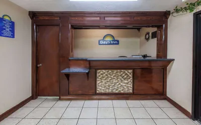 Photo 3 - Days Inn by Wyndham El Reno