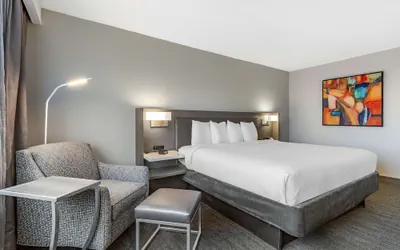 Photo 2 - Best Western Premier Rockville Hotel & Suites