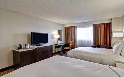Photo 4 - DoubleTree by Hilton Hotel Pleasanton at the Club