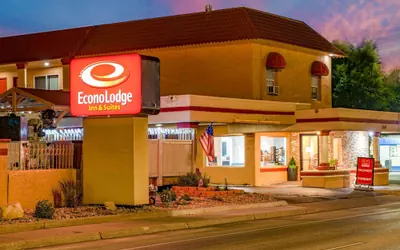 Photo 2 - Econo Lodge  Inn & Suites Durango