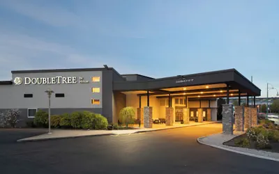 Photo 2 - DoubleTree by Hilton Providence Airport Warwick