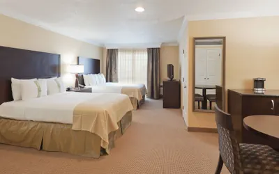 Photo 5 - Holiday Inn Hotel & Suites San Mateo-San Francisco SFO by IHG