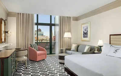 Photo 2 - Omni Severin Hotel