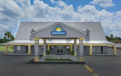 Photo 2 - Days Inn by Wyndham Lake City I-75