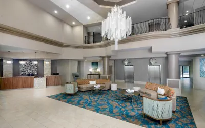 Photo 3 - DoubleTree by Hilton Hotel West Palm Beach Airport