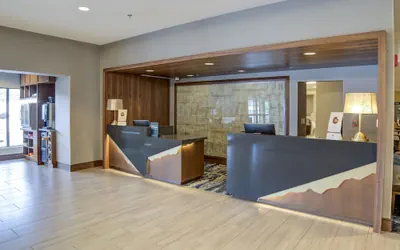 Photo 4 - Doubletree by Hilton Harrisonburg