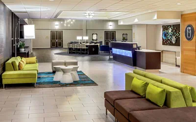 Photo 3 - DoubleTree by Hilton Columbia