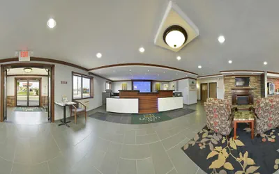 Photo 3 - Quality Inn Cedar Rapids South