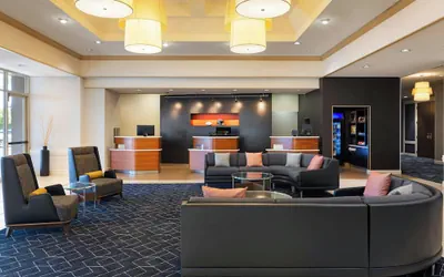 Photo 3 - Courtyard by Marriott Baldwin Park