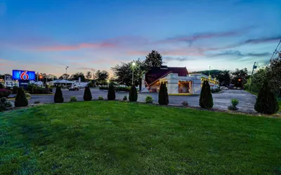 Photo 2 - Motel 6 Lawrenceville, NJ