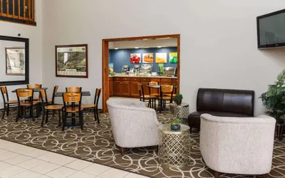 Photo 4 - Quality Inn Burlington near Hwy 34