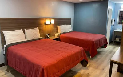 Photo 2 - Rodeway Inn & Suites Brookhaven
