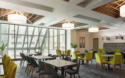Photo 4 - Embassy Suites by Hilton Indianapolis Downtown