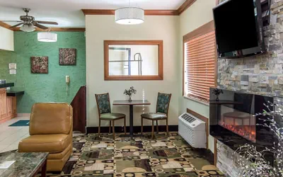 Photo 4 - Quality Inn at Collins Road - Cedar Rapids