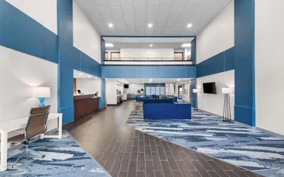Photo 5 - Comfort Suites Stevens Point