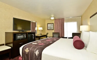 Photo 5 - Best Western Coral Hills
