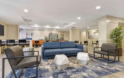 Photo 3 - Best Western Plus Sugar Land/Stafford