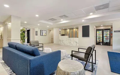 Photo 4 - Best Western Plus Sugar Land/Stafford