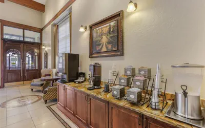 Photo 5 - Best Western Plus Greenwell Inn