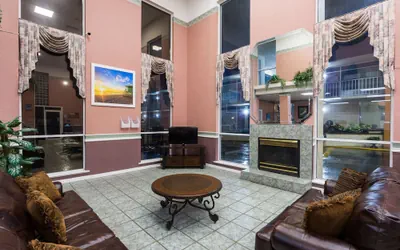 Photo 3 - Days Inn & Suites by Wyndham Port Richey