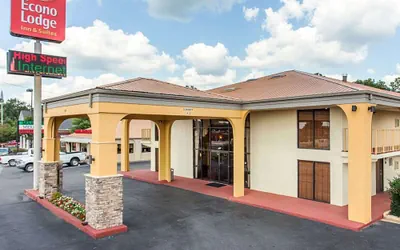 Econo Lodge Inn & Suites Griffin North