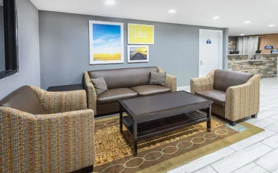 Photo 4 - Days Inn by Wyndham Newberry