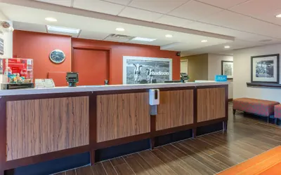 Photo 3 - Hampton Inn Madison East Towne Mall Area