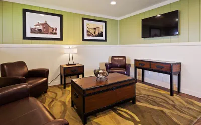 Photo 5 - Best Western Paradise Inn & Resort