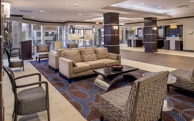 Photo 2 - Embassy Suites by Hilton St. Louis Airport