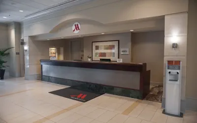 Photo 5 - Chicago Marriott Suites Deerfield