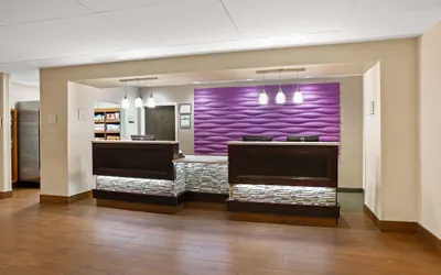 Photo 3 - La Quinta Inn & Suites by Wyndham Springfield MA